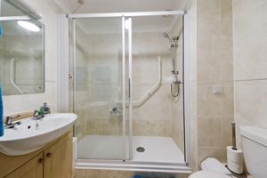BATHROOM- click for photo gallery
